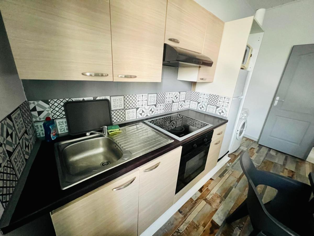 La Plume Wifi Parking Un-Sejour-A-Part Apartment Clouange Bagian luar foto