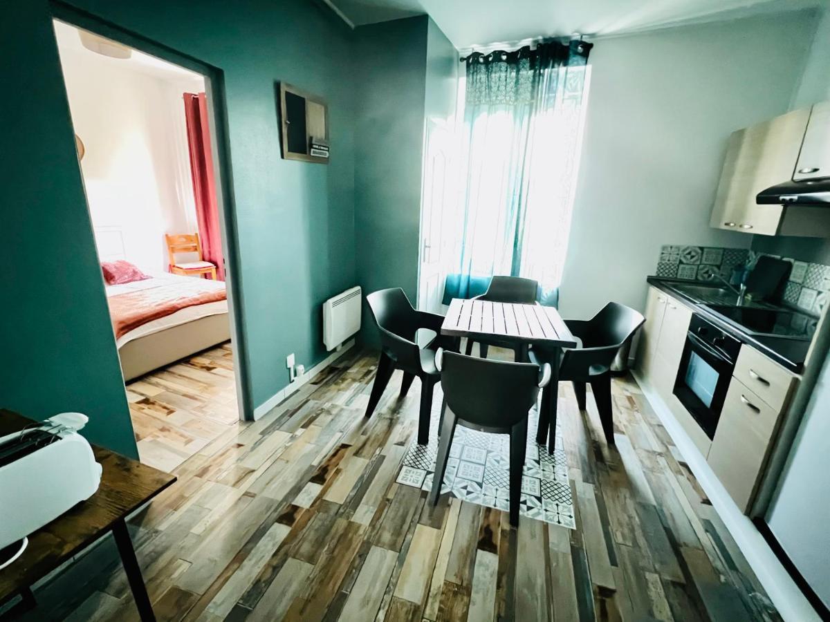 La Plume Wifi Parking Un-Sejour-A-Part Apartment Clouange Bagian luar foto
