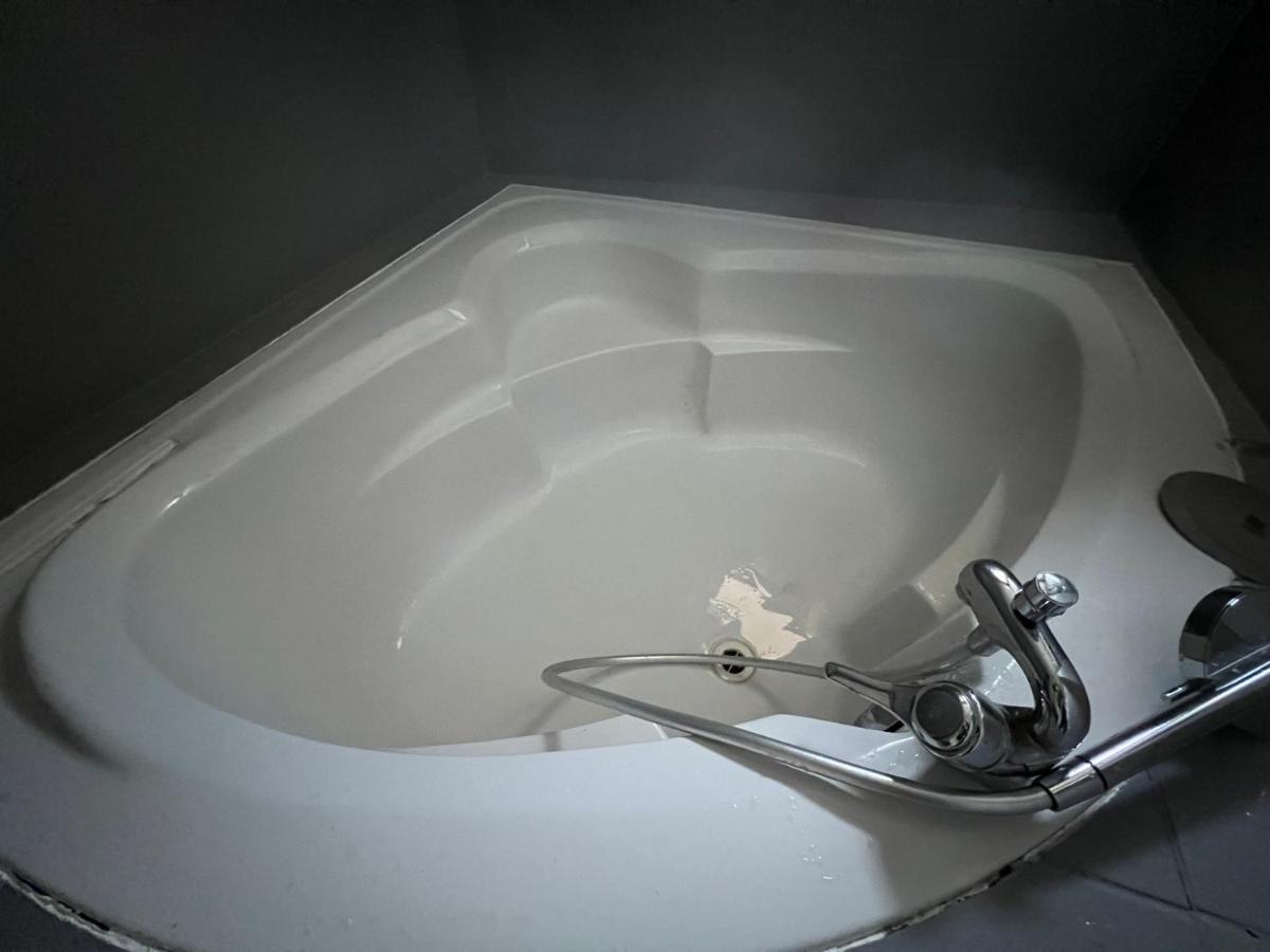 La Plume Wifi Parking Un-Sejour-A-Part Apartment Clouange Bagian luar foto