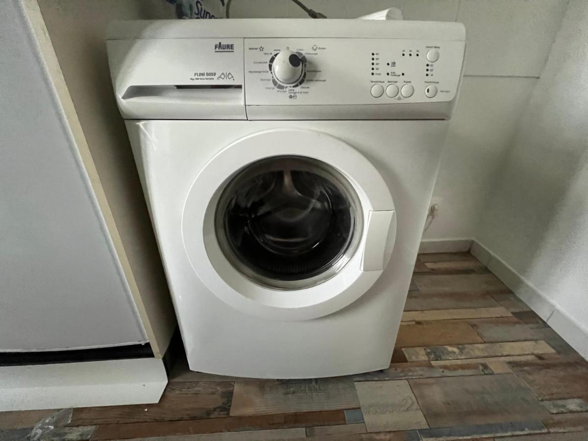 La Plume Wifi Parking Un-Sejour-A-Part Apartment Clouange Bagian luar foto
